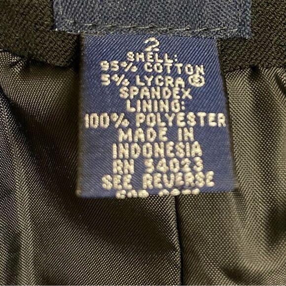 Black Lightweight Button Down Jacker w/ Silky Black Lining (Size: XS) - Picture 8 of 9